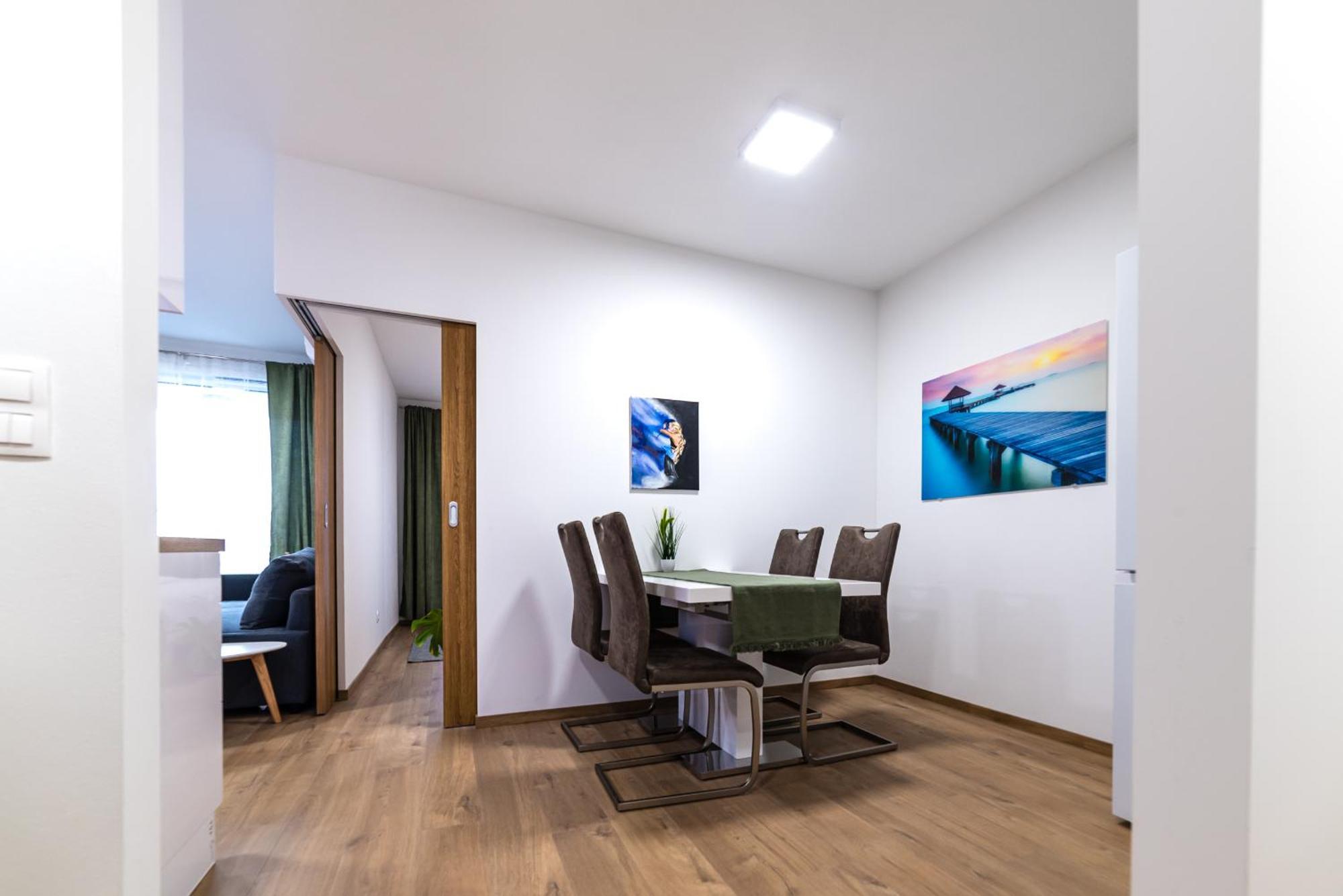 Mickiewiczova Apartment Free Parking By Veronika & Jano Bratislava Luaran gambar