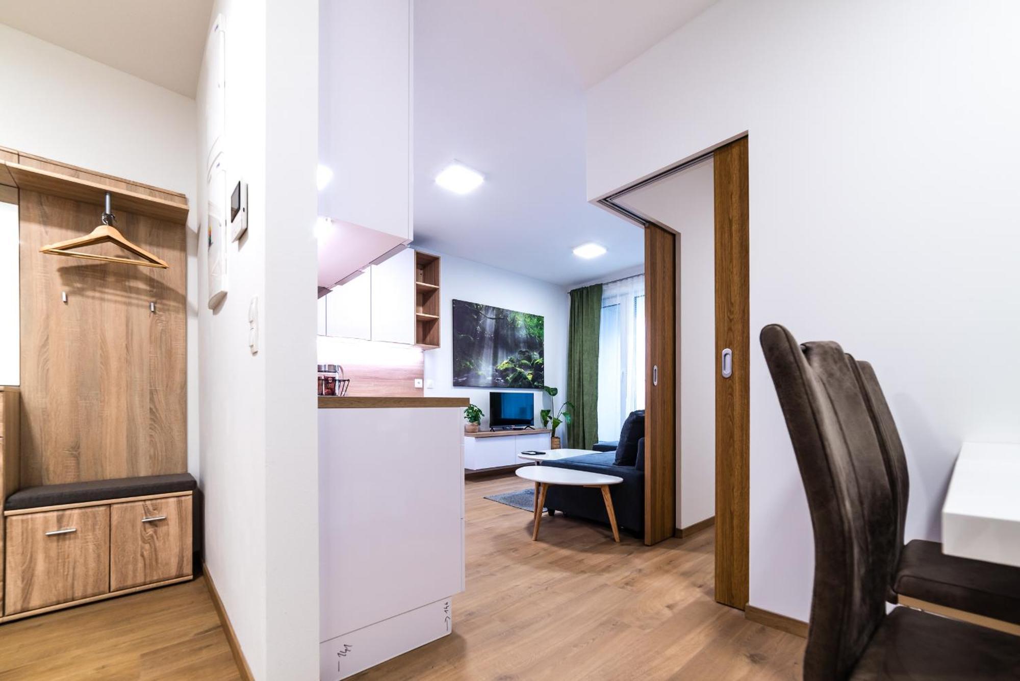 Mickiewiczova Apartment Free Parking By Veronika & Jano Bratislava Luaran gambar