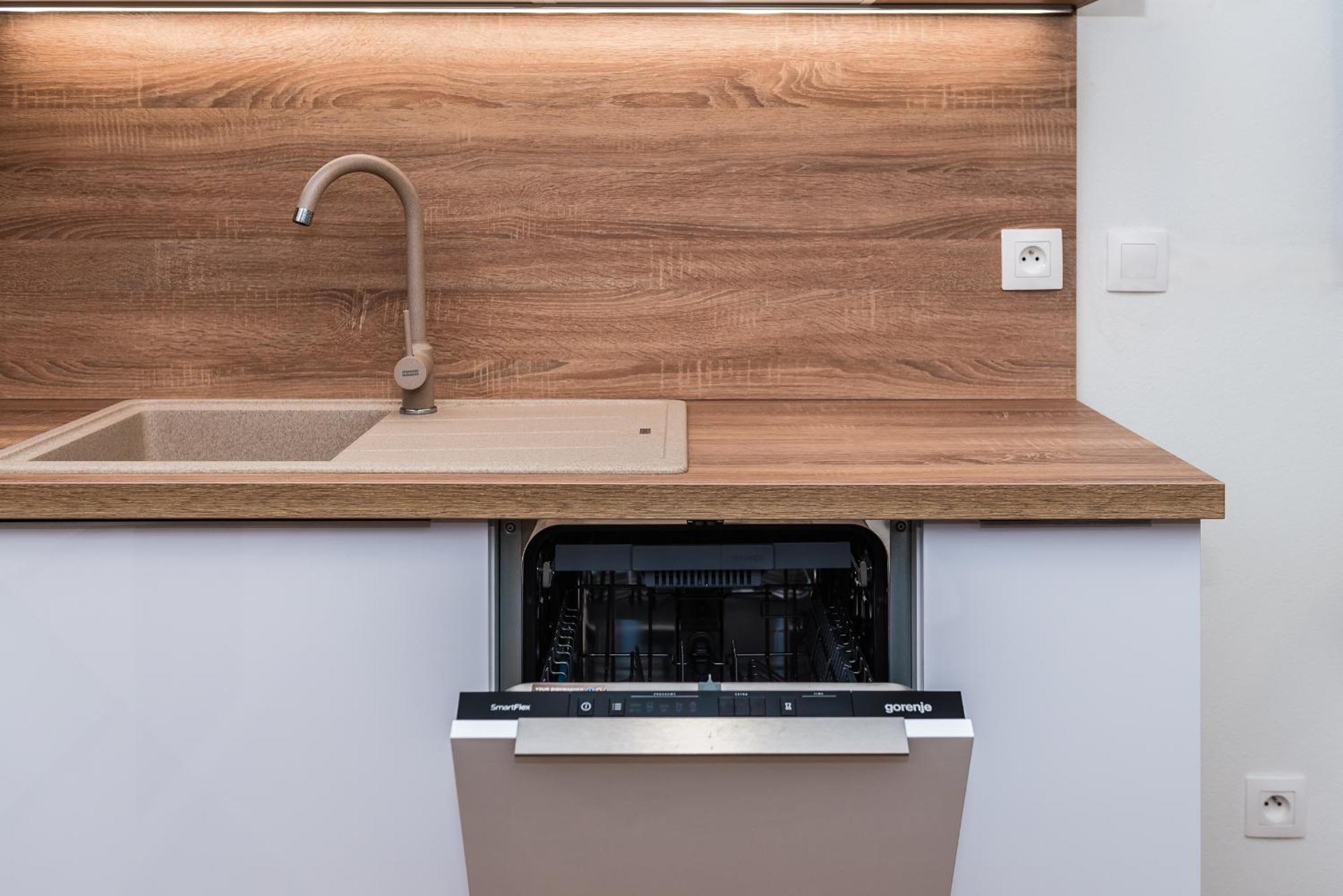 Mickiewiczova Apartment Free Parking By Veronika & Jano Bratislava Luaran gambar